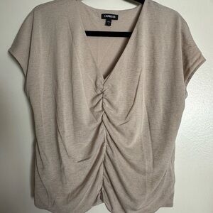 EXPRESS Relaxed V-Neck Ruched Tee (neutral)